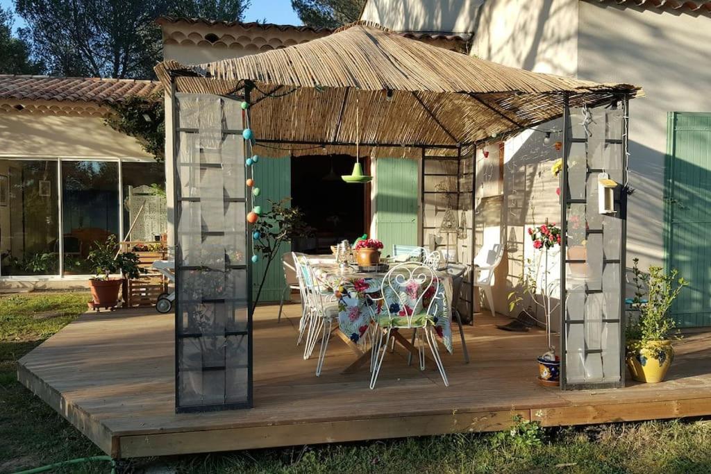 L'Oliveraie En Provence Lambesc Zewnętrze zdjęcie